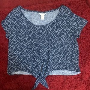 Blue Top w/ Little Design of White & Light Blue